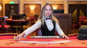 bearbricks888 Live Baccarat dan Slot Ciri
